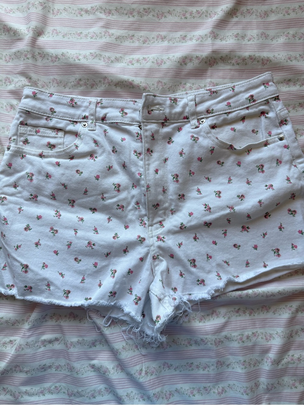 H&M White Denim floral shorts size 12